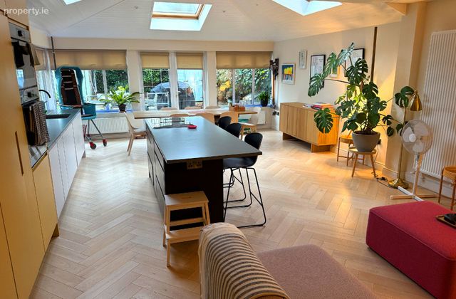 Newtownpark Ave, Blackrock, Deansgrange, Co. Dublin - Click to view photos