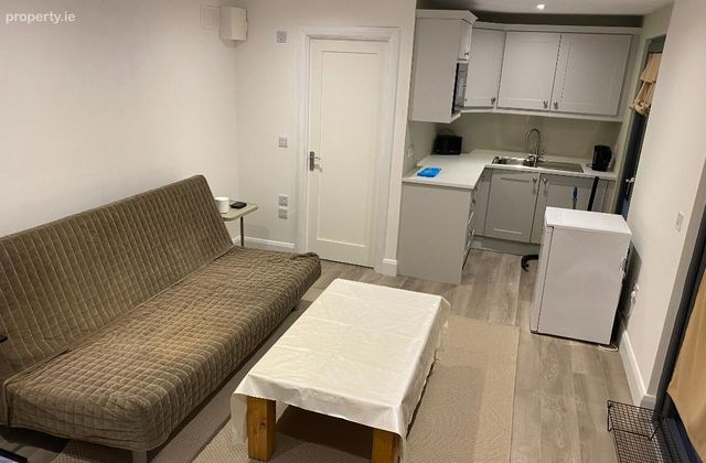 Lambs Cross, Sandyford, Dublin 18 - Click to view photos