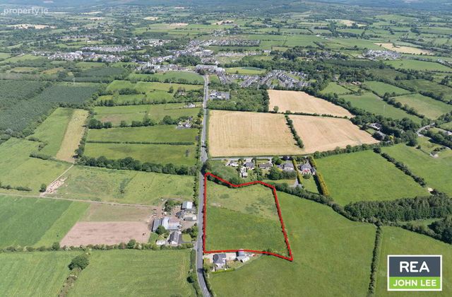 Shower, Newport, Co. Tipperary, Newport, Co. Tipperary - Click to view photos