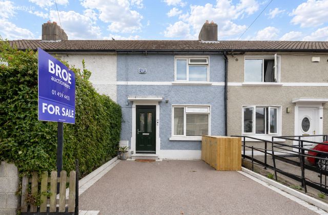 22 Carrow Road, Dublin 12, Drimnagh, Dublin 12 - Click to view photos
