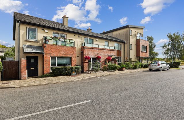 5 Mayeston Close, Saint Margaret's Road, Finglas, Dublin 11 - Click to view photos