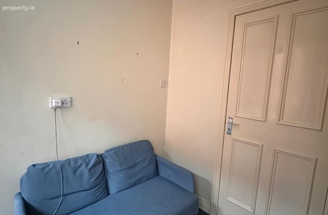 Apartment 2, 6 Pembroke Place, Dublin 2, Dublin 2 - Click to view photos
