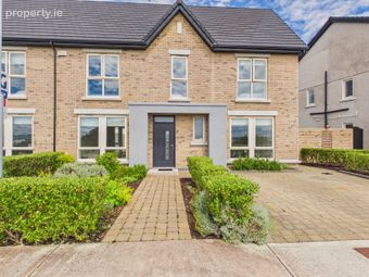 56 Cuirt Bhoirne, Roscam, Galway, Roscam, Co. Galway