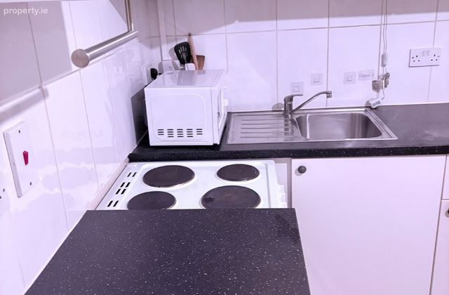 Flat 4, 43 Phibsborough Road, Dublin 7, North Circular Road, Dublin 7 - Click to view photos