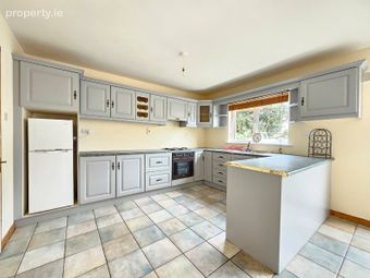 19 Carrig An Oir, Tobarteascain, Ennis, Co. Clare, Ennis, Co. Clare - Image 5