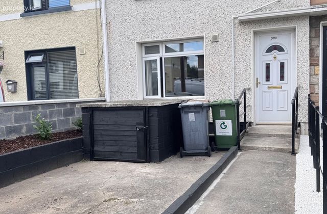 328 Landen Road, Dublin 10, Ballyfermot, Dublin 10 - Click to view photos