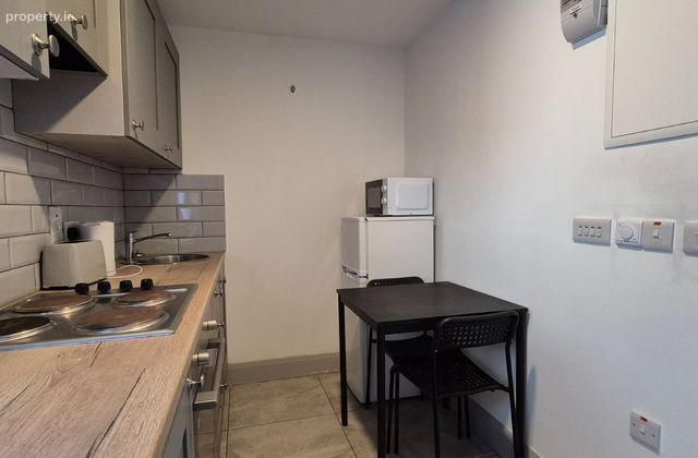Apartment 2, 67 Henry Street, South Circular Road, Co. Limerick - Click to view photos