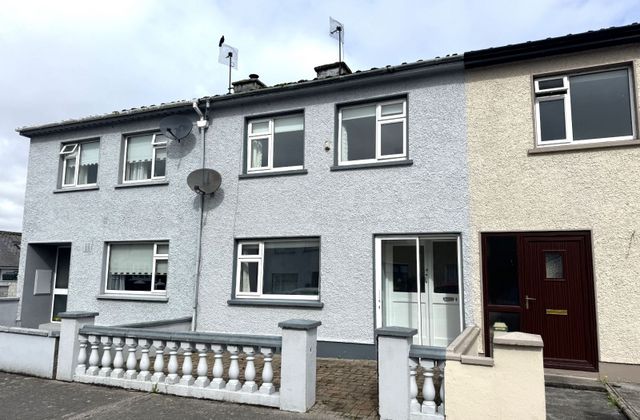 42 Saint Stephens Park, Castleisland, Castleisland, Co. Kerry - Click to view photos