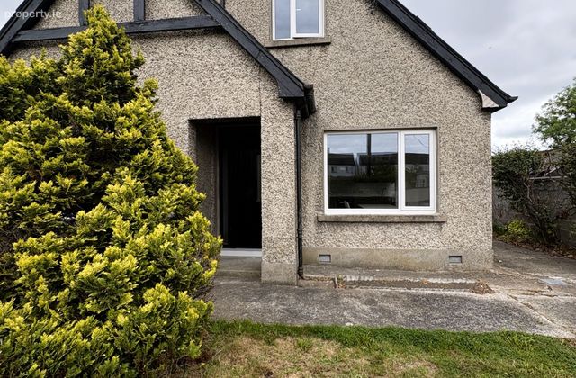 7 Oriel Terrace, Demesne Road, Dundalk, Co. Louth - Click to view photos