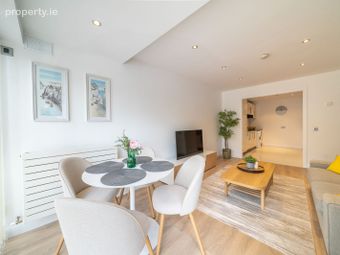 9 Landscape Court, Churchtown, Dublin 14 - Image 5