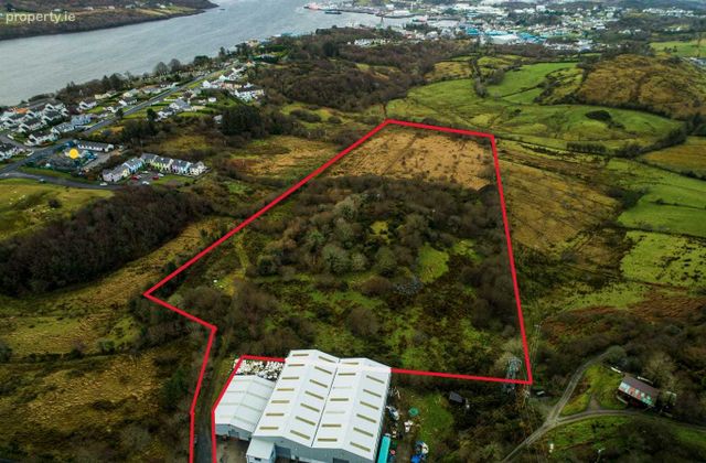Croaghlin, Killybegs, Co. Donegal - Click to view photos
