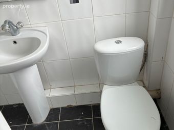 5 Moore Park, Newbridge, Co. Kildare, Newbridge, Co. Kildare - Image 2