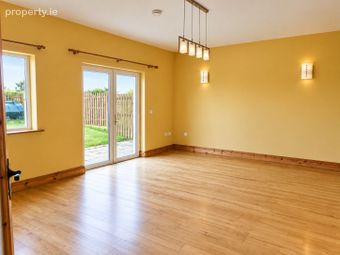 15 Sl&iacute; Na Sp&eacute;ire, Clieveragh, Listowel, Co. Kerry - Image 4