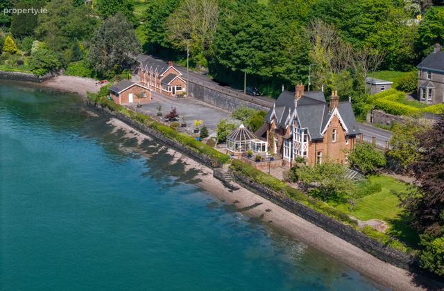 Riverview House, Rushbrooke, Cobh, Co. Cork - Click to view photos