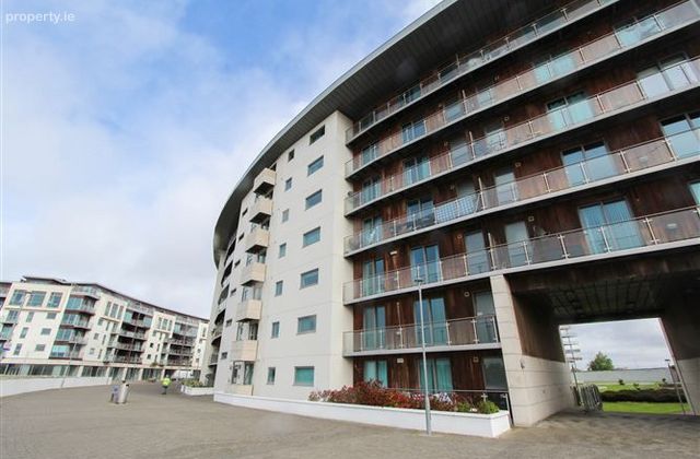 The Crescent, Park West Pointe, Yeats Way, Park West, Dublin 12 - Click to view photos