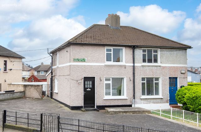 37 Russell Avenue East, East Wall, Dublin 3, East Wall, Dublin 3 - Click to view photos