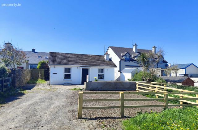 Rose Cottage, Circular Road, Kilkee, Co. Clare - Click to view photos