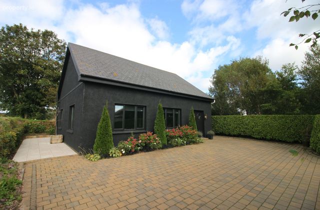 Monkstown, Monkstown, Co. Cork - Click to view photos