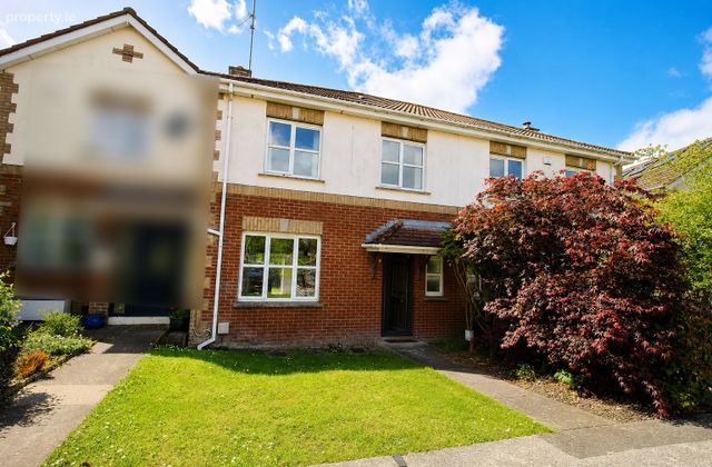 140 Newborough, Gorey, Co. Wexford - Click to view photos