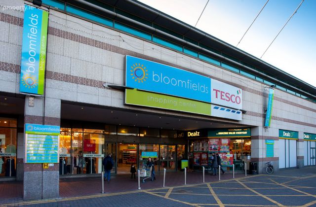 Unit 11, Bloomfields Shopping Centre, Dun Laoghaire, Dun Laoghaire, Co. Dublin - Click to view photos