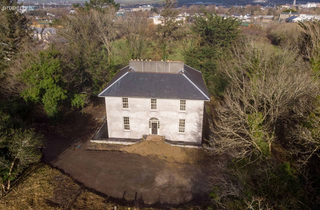 Belmont House, Ballyard, Tralee, Co. Kerry, Tralee, Co. Kerry - Click to view photos