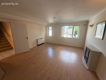 4 Hazel House, Bride Street, Loughrea, Co. Galway - Image 3