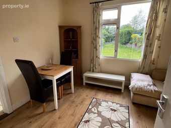 Hillside, 8 Lake Lawn, Ballinlough, Co. Cork - Image 5