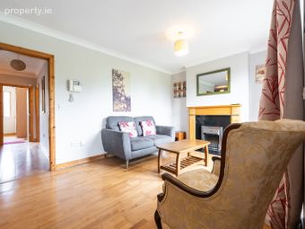 Apartment 18, Marlay House, Rathfarnham, Dublin 16 - Image 4