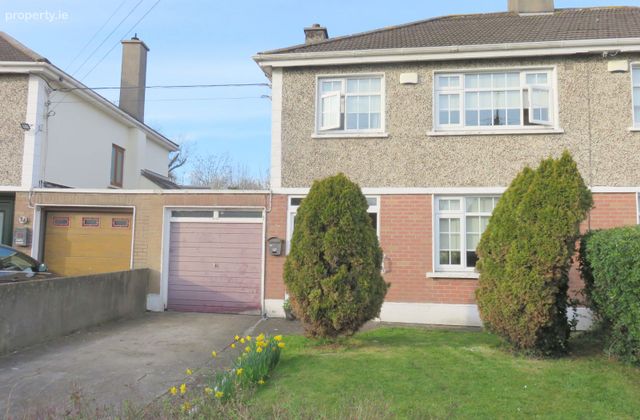 32 Saint Patrick's Road, Clondalkin, Dublin 22 - Click to view photos