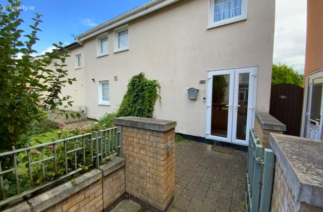 23 Dolmen Court, Poppintree, Dublin 11 - Click to view photos