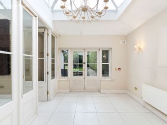The Lansdowne Collection, Ballsbridge, Dublin 4 - Image 3