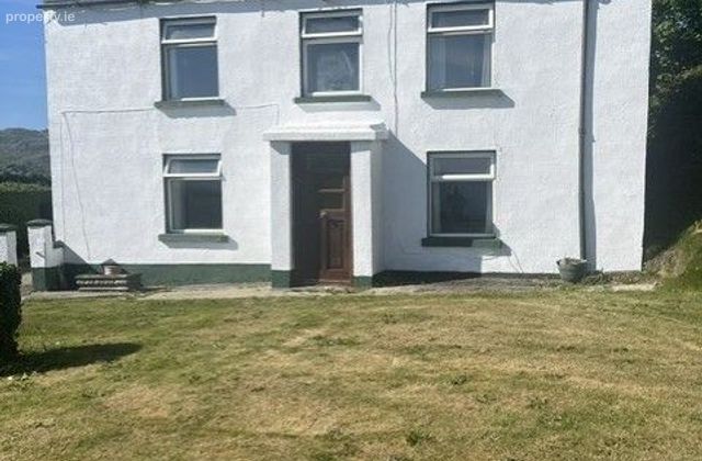 Maddoxland, Riverstown, Giles Quay, Co. Louth - Click to view photos