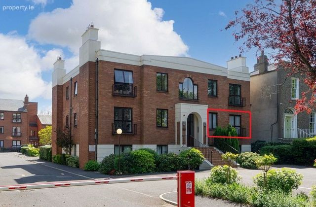 Apartment 8, Highfield Court, Rathgar, Dublin 6 - Click to view photos