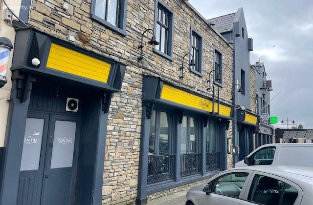 38/39 Main Street, Rathfarnham, Dublin 14 - Click to view photos
