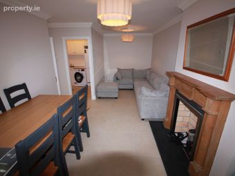 Apartment The Lansdowne Block, Pembroke Square, Grand Canal Dock, Dublin 4 - Image 2