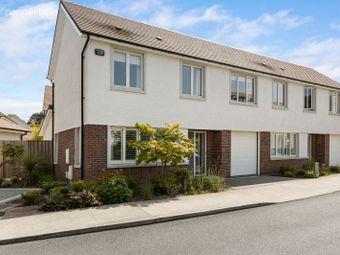 71 Brighton Wood, Dublin 18, Foxrock, Dublin 18 - Image 2