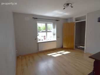 16 Glen Patrick Park, Ballybofey, Ballybofey, Co. Donegal - Image 4