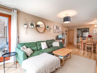 Apartment 181, De Bret House, Loreto Abbey, Grange Road, Dublin 14 - Image 4