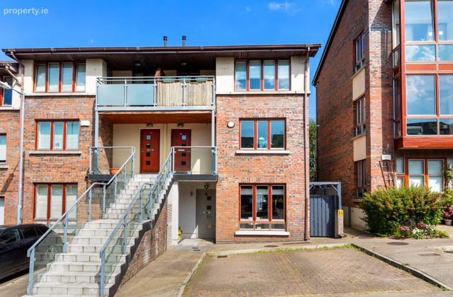 4 Belarmine Court, Belarmine, Stepaside, Dublin 18 - Click to view photos