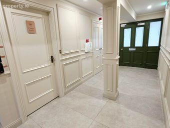 19 On The Green - Cedar Suite, 19 Main Street, Belcoo, Enniskillen, Co. Fermanagh, Enniskillen, Co. Fermanagh - Image 4