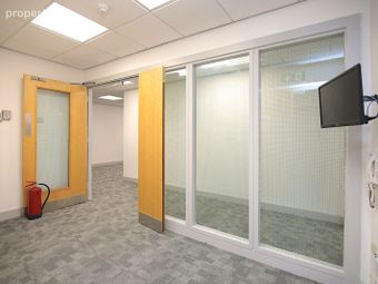 Jervis House (walkway Entrance), Millennium Walkway, Dublin 1 - Image 4