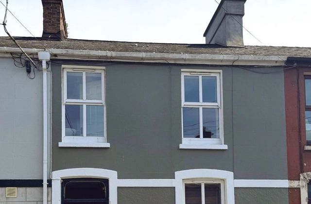 3 Electric Terrace, Albert Road, Blackrock, Co. Cork - Click to view photos
