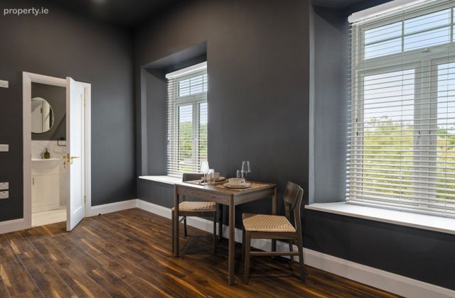 English Row, Celbridge, Celbridge, Co. Kildare - Click to view photos