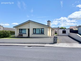Roseville, 11 Woodlands Heights, Carrick-beg, Carrick-on-suir, Co. Tipperary, Carrick-on-Suir, Co. Tipperary