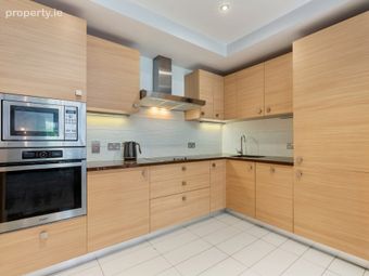 121 Wyckham Point, Dundrum, Dublin 16, Dundrum, Dublin 16 - Image 5