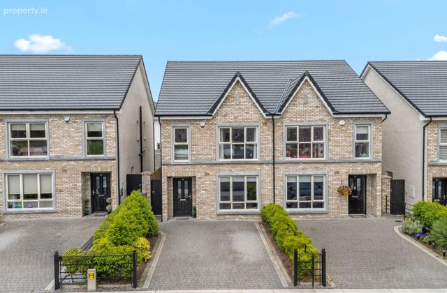 18 Castletown Manor, Athboy, Co. Meath - Click to view photos