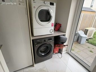 8 Aderrig Park Avenue, Adamstown, Lucan, Co. Dublin - Image 3