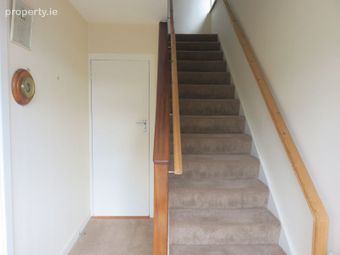 7 Castle Close, Clondalkin, Dublin 22 - Image 4