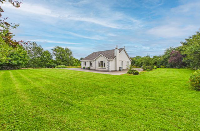Garranturton, Kilmacthomas, Co. Waterford, Kilmacthomas, Co. Waterford - Click to view photos