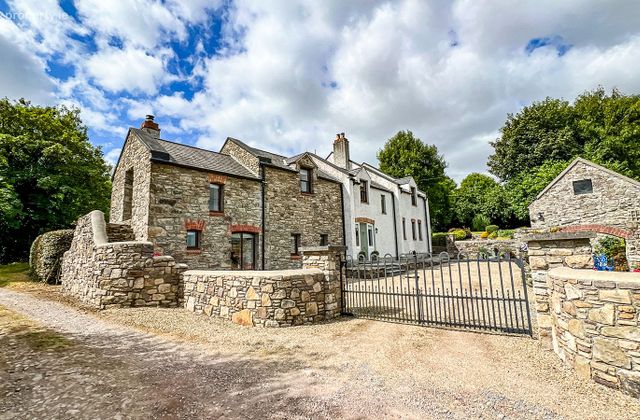 Springhill Cottage, Coolmeen, Ballyhale, Co. Kilkenny - Click to view photos